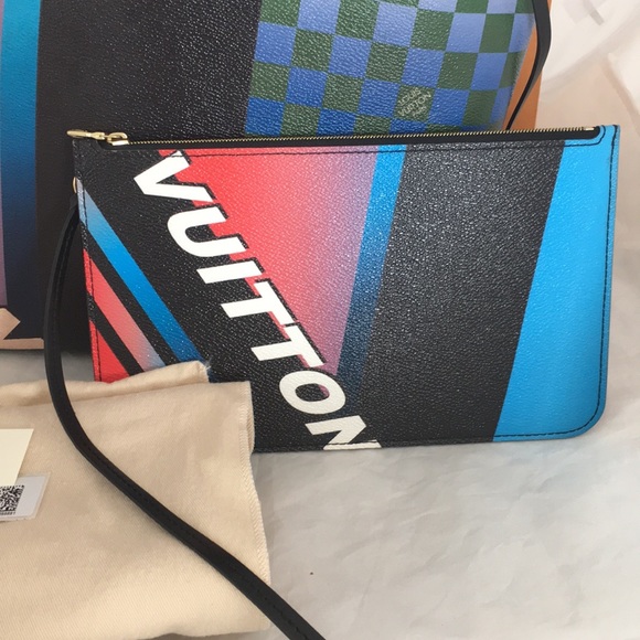 🌹❌SOLD❌ 🌹HOST PICK LV Ltd. Ed. Race Neverfull MM - Picture 5 of 8